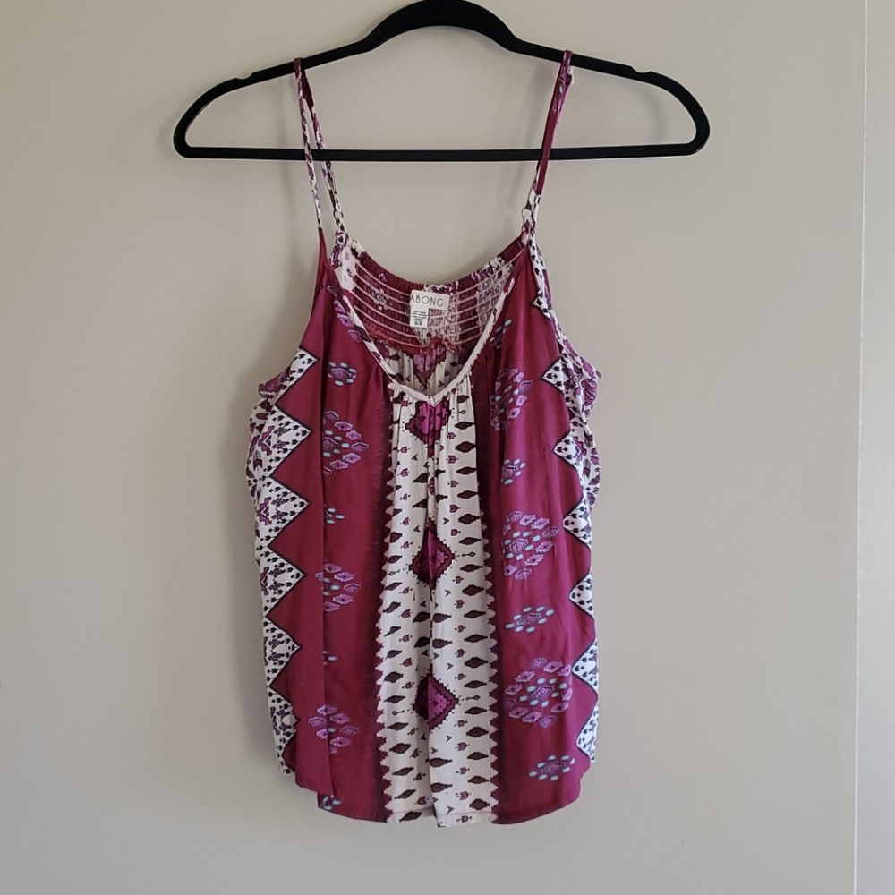 Adorable billabong tank. Size Medium.